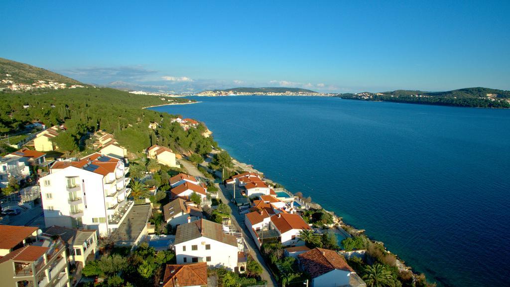 Hotel Viktorija Seget Vranjica Exterior foto